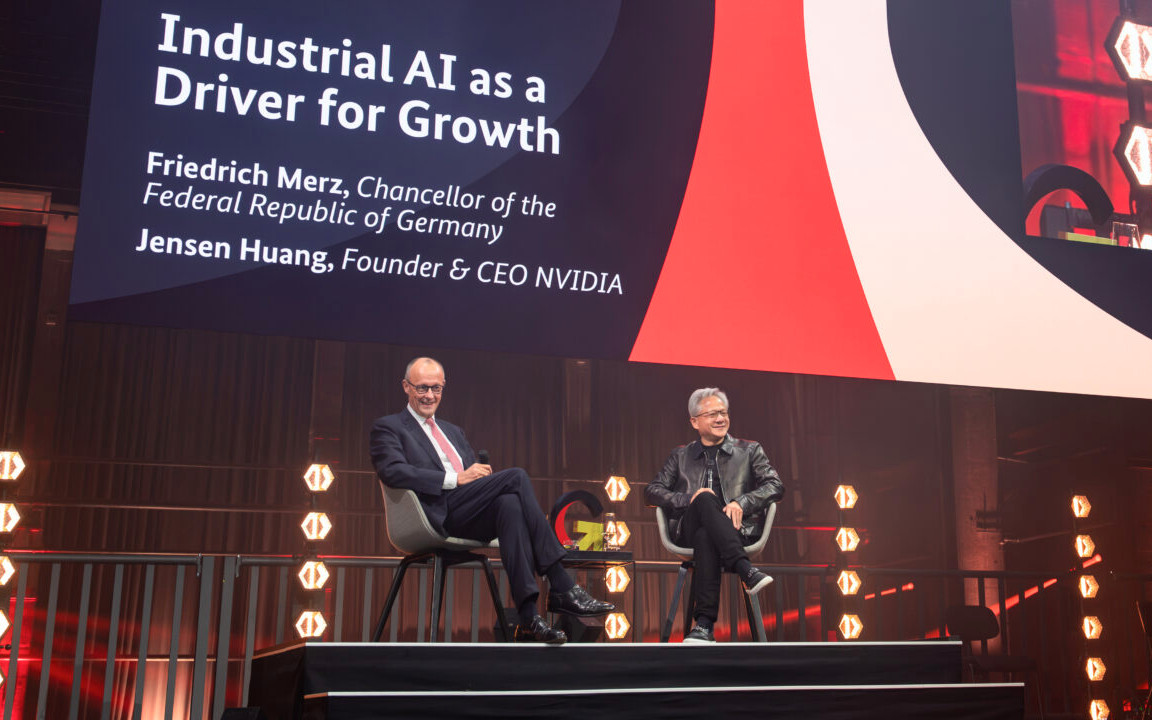 Thủ tướng Đức Friedrich Merz và Giám đốc điều hành Nvidia Jensen Huang. (Ảnh: blogs.nvidia.com)